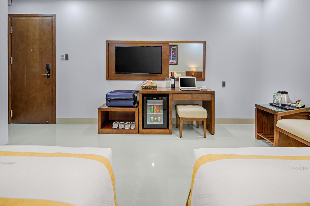Merry Hotel Da Nang Esterno foto