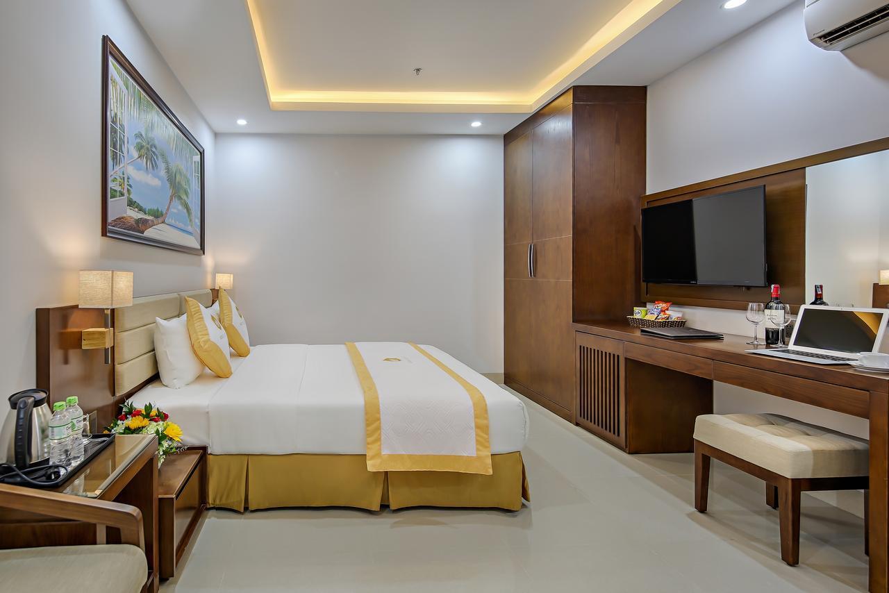 Merry Hotel Da Nang Esterno foto